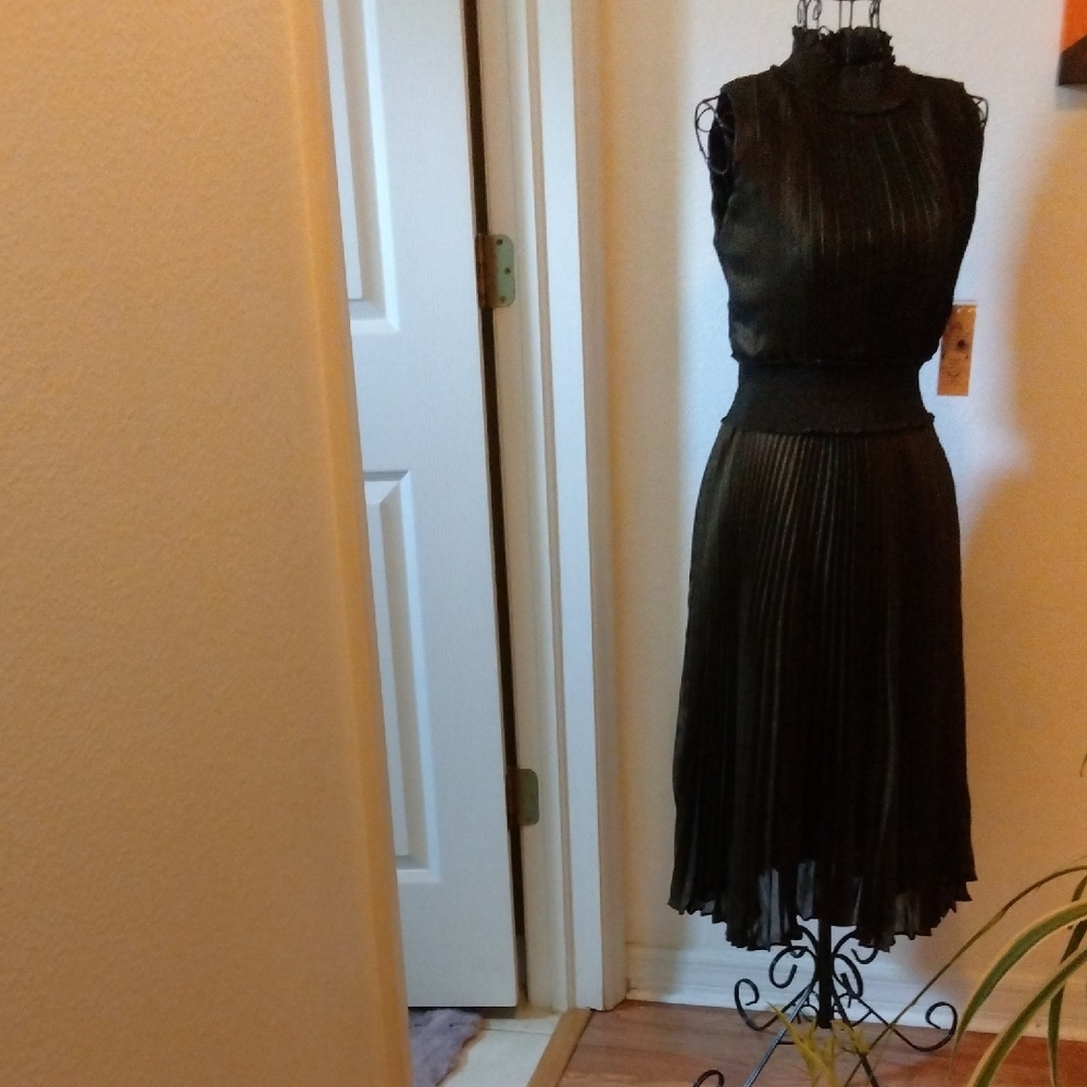 Nanette Lepore Gold and Black Sheath Dress
